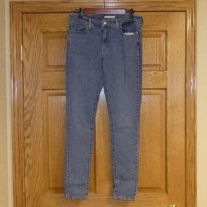 Levi 711 Skinny Jeans Size 31 x 32